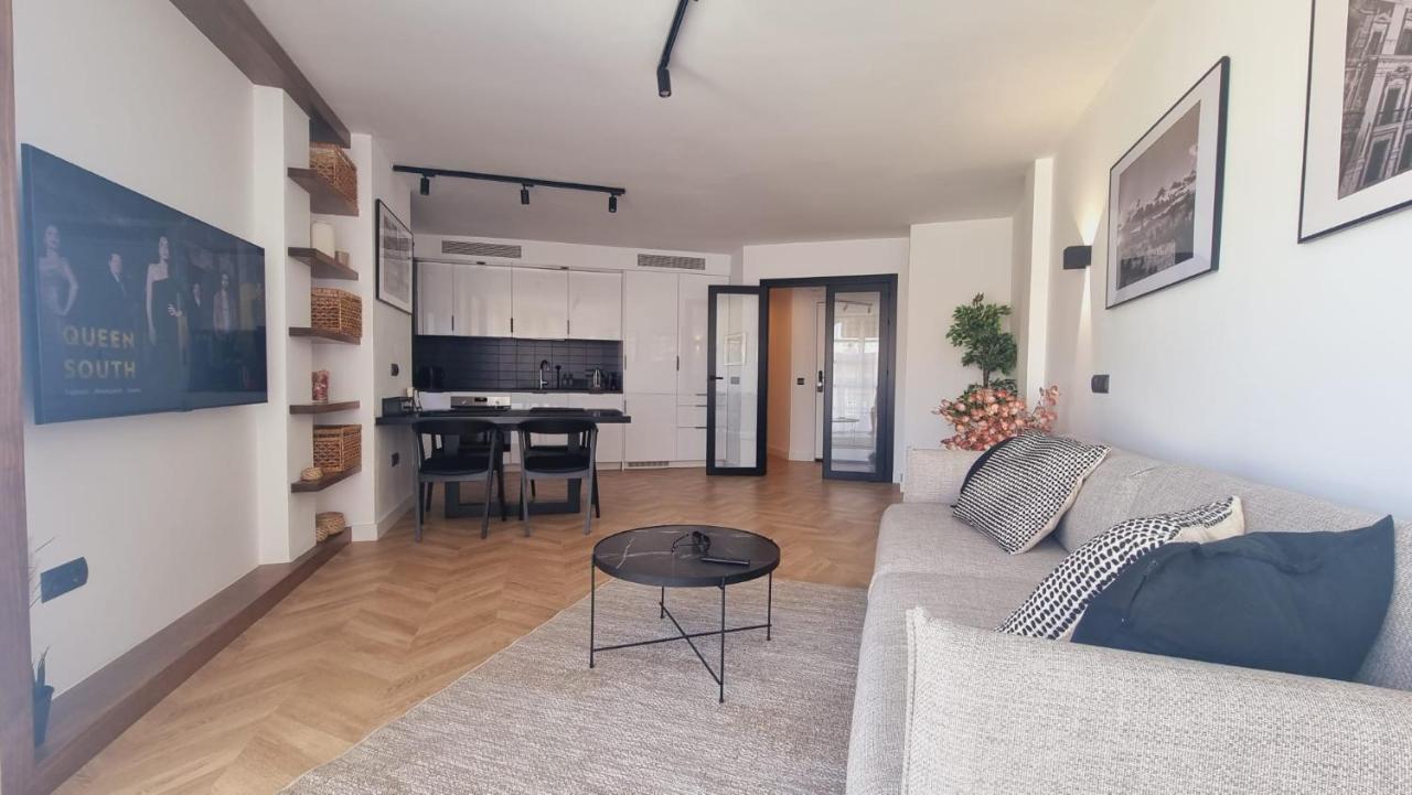Luxe Appartement In Het Centrum Van Malaga Met Gratis Parkeerplek! Kültér fotó